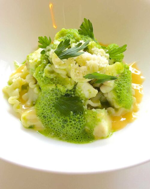 Mafaldine pasta recipe with snapper and parsley