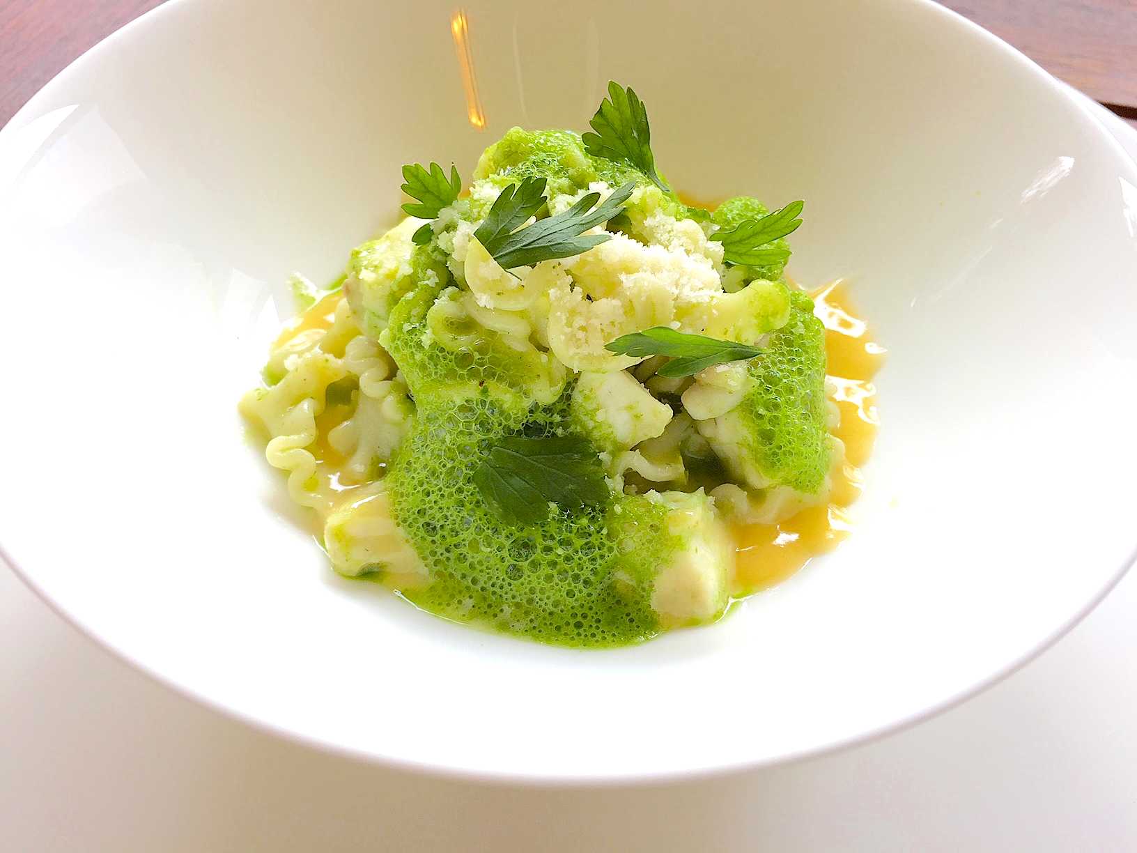 Mafaldine pasta recipe with snapper and parsley